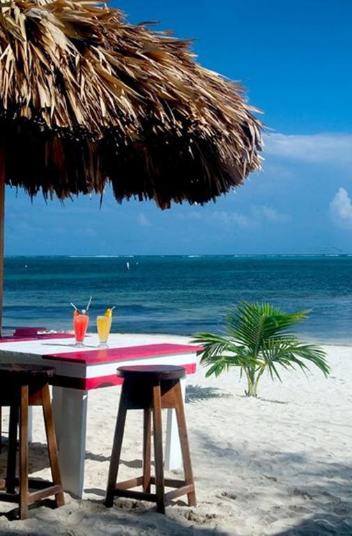 Exotic Caye Beach Resort Сан-Педро Экстерьер фото
